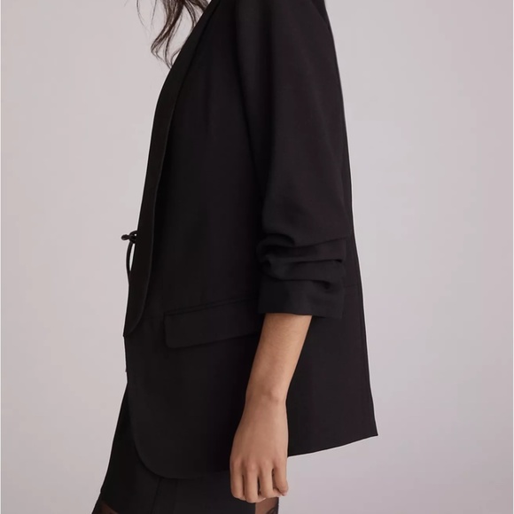 ANTHROPOLOGIE TOP RATED Classic Blazer and Shorts Set - Mare Mare - Picture 6 of 7